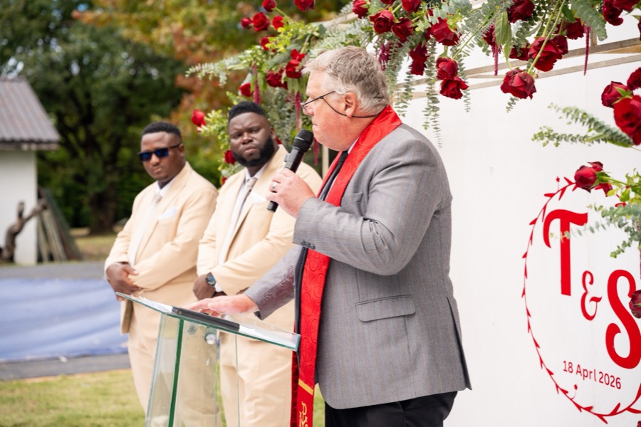 Wedding ceremony by Dr. Gerrit Rademeyer in Nongoma