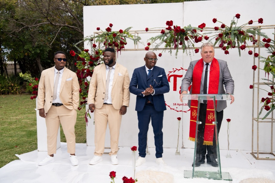 Wedding ceremony by Dr. Gerrit Rademeyer in Nongoma